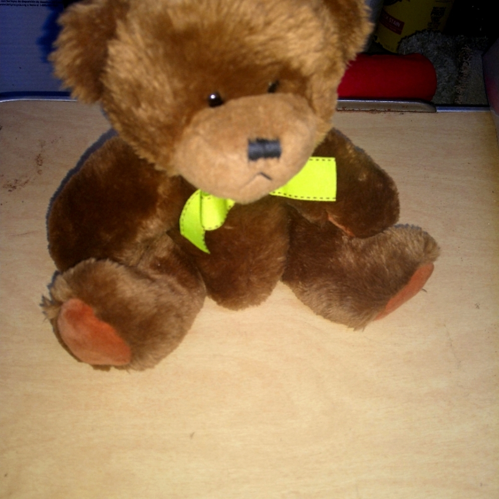 Teddy bear 🐻 in great condition